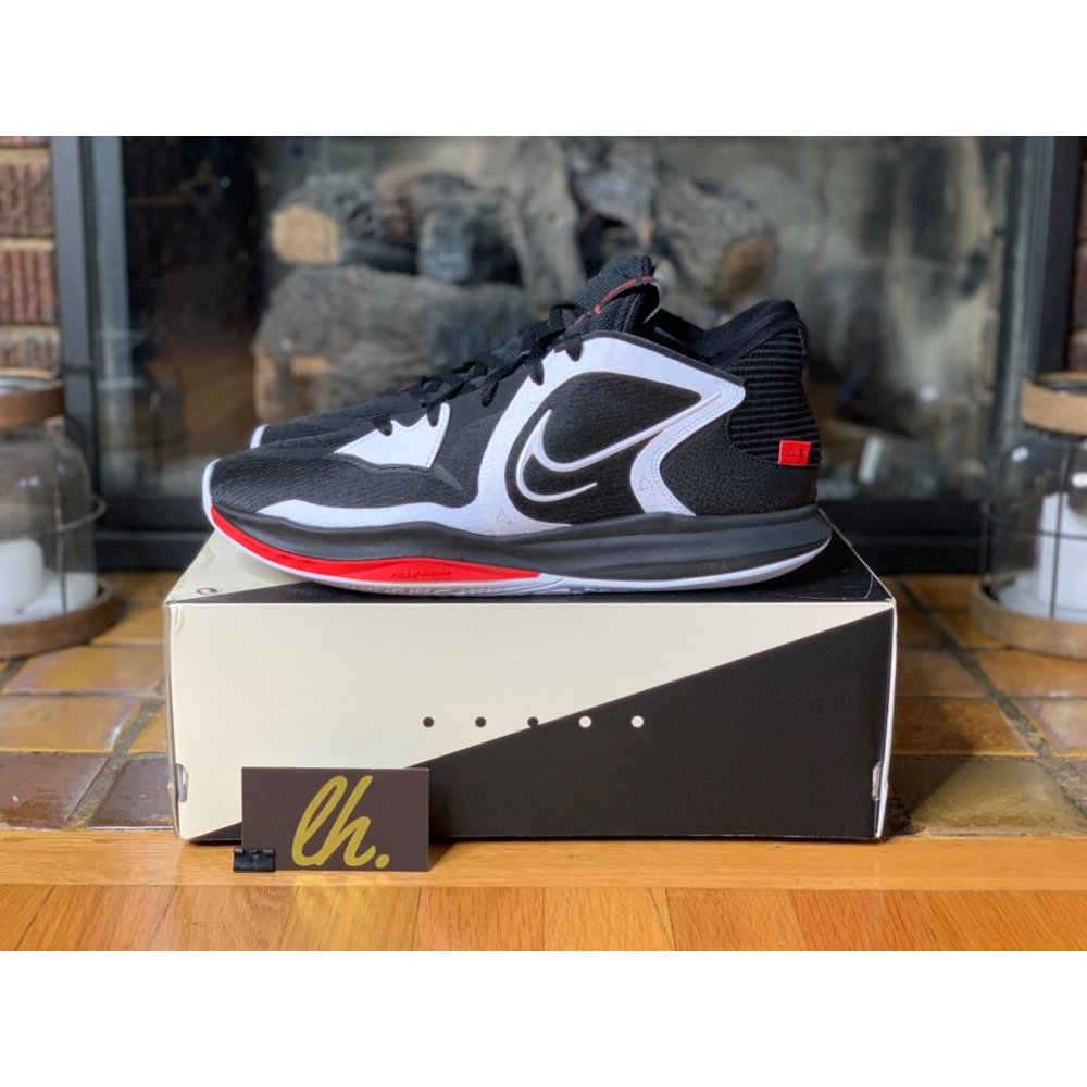 Size 12 Nike Kyrie Low 5 “Dominoes” Athletic Basketball Sneakers DJ6012-001